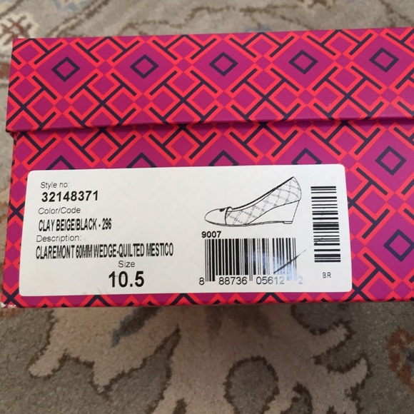 COPY - Tory Burch Claremont Wedge New In Box Size 10.5 - Picture 2 of 6